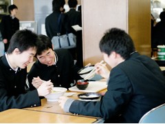 川越东高校 中午休息
