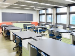 明治大学附属中野高校校园风光特别教室