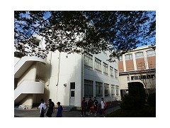 樱美林高等学校高中校舍念书用功馆