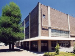 日本大学第二高校图书馆