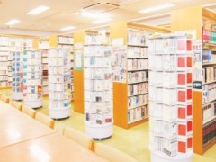 白梅学园校园图书馆