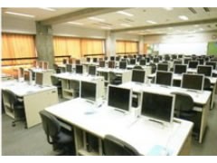 武蔵越生高校 PC室