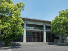 成城学园高校纪念堂