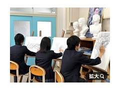 东京成德大学高校美术室
