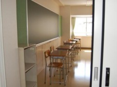 東京都立小金井北高等学校教室