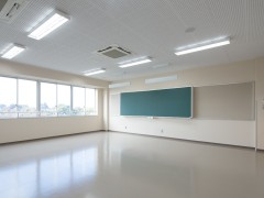 浦和Luther学院高校 教室