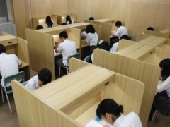 东京都立调布南高等学校自习室