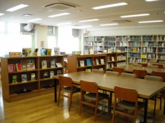 东京都立调布南高等学校图书室