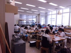东京都立晴海综合高等学校教室