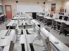 千叶商科大学附属高校 第1多媒体教室