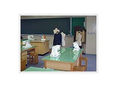 东京学馆高校 裁缝教室