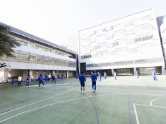 足立学园高校体育场