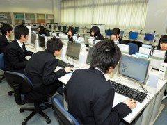 东京都立向丘高等学校计算机室