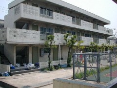 东京都立江北高等学校社团活动楼