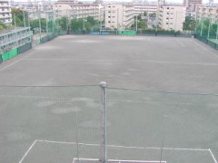 东京都立东高等学校广场