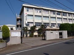 东京都立保谷高等学校校舍