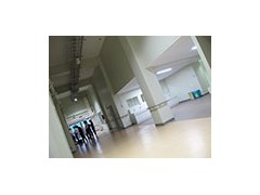 东京都立保谷高等学校走廊