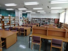 东京都立本所高等学校图书室