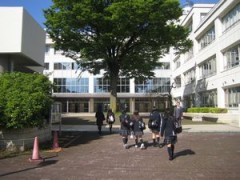 东京都立樱町高等学校上学风景