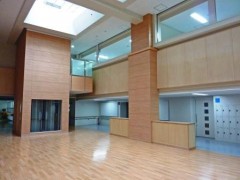东京都立小岩高等学校大厅