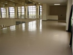 东京都立杉并综合高等学校大厅
