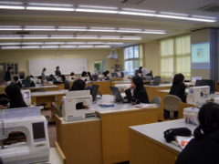 东京都立忍岡高等学校图书室