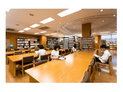 東京都立工芸高等学校图书室