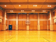 下北泽成德高等学校设施 