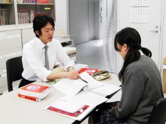 下北泽成德高等学校设施 