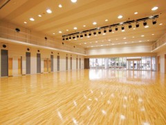 下北泽成德高等学校设施 