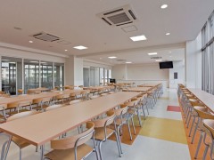 修德高等学校设施 
