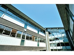 东山高等学校设施