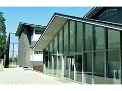 东山高等学校设施