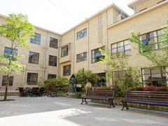 圣母院女子学院高等学校设施