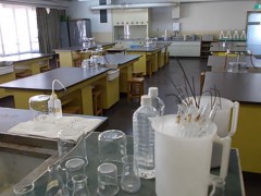 清风高等学校设施