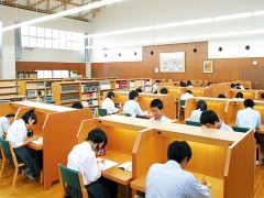 履正社高等学校设施