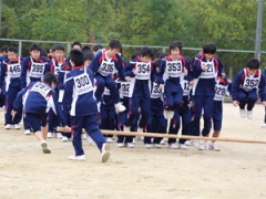 京都翔英高等学校拔河比赛