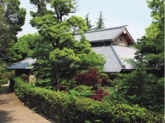 雲雀丘学園高等学校告天舍