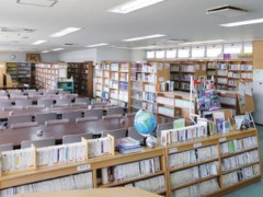 雲雀丘学園高等学校图书室