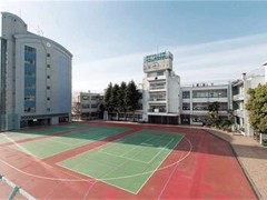 泷野川女子学园高等学校室外体育场