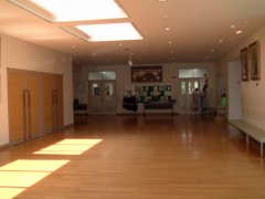 云雀丘学园高中学校设施之一楼大厅