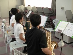 好文学园女子高等学校社团活动之演奏部