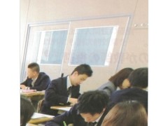 立志舍高等学校上课风光