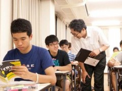 朝日塾高等学校 学生宿舍 学习室