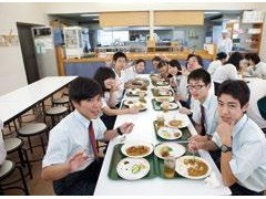 朝日塾高等学校 学生宿舍 食堂