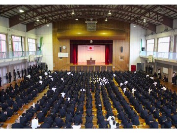 鹿儿岛情报高中入学仪式