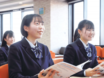 日本高中留学后可以直接工作？——好文学园女子高中毕业都从事什么工作？