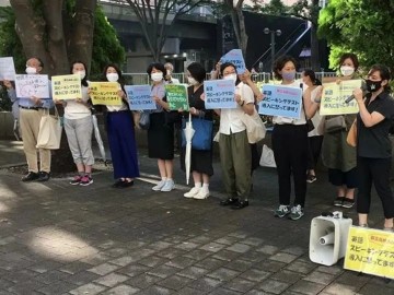日本都立高中入学新增的英语口语考试遭学生家长集体抗议