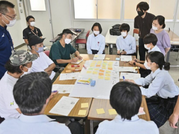 和歌山县某高中社团开发以”火箭“为主题的创意料理