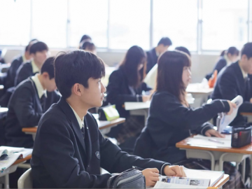 中国初中是7月毕业，日本高中是次年4月份开学，孩子如何度过这半年多时间？
